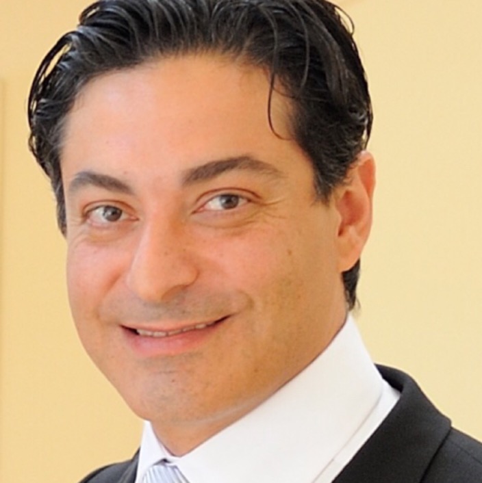 Meet Dr. Reza Izadi, DDS in Lake Forest